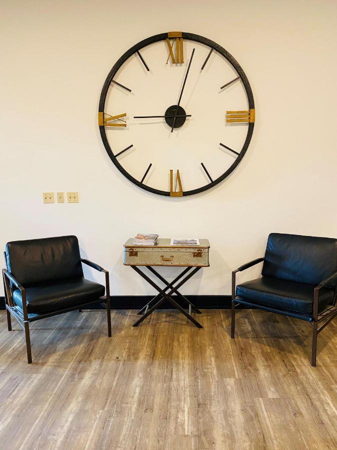 The Suites Hotel At Waterfront Plaza Duluth Bagian luar foto