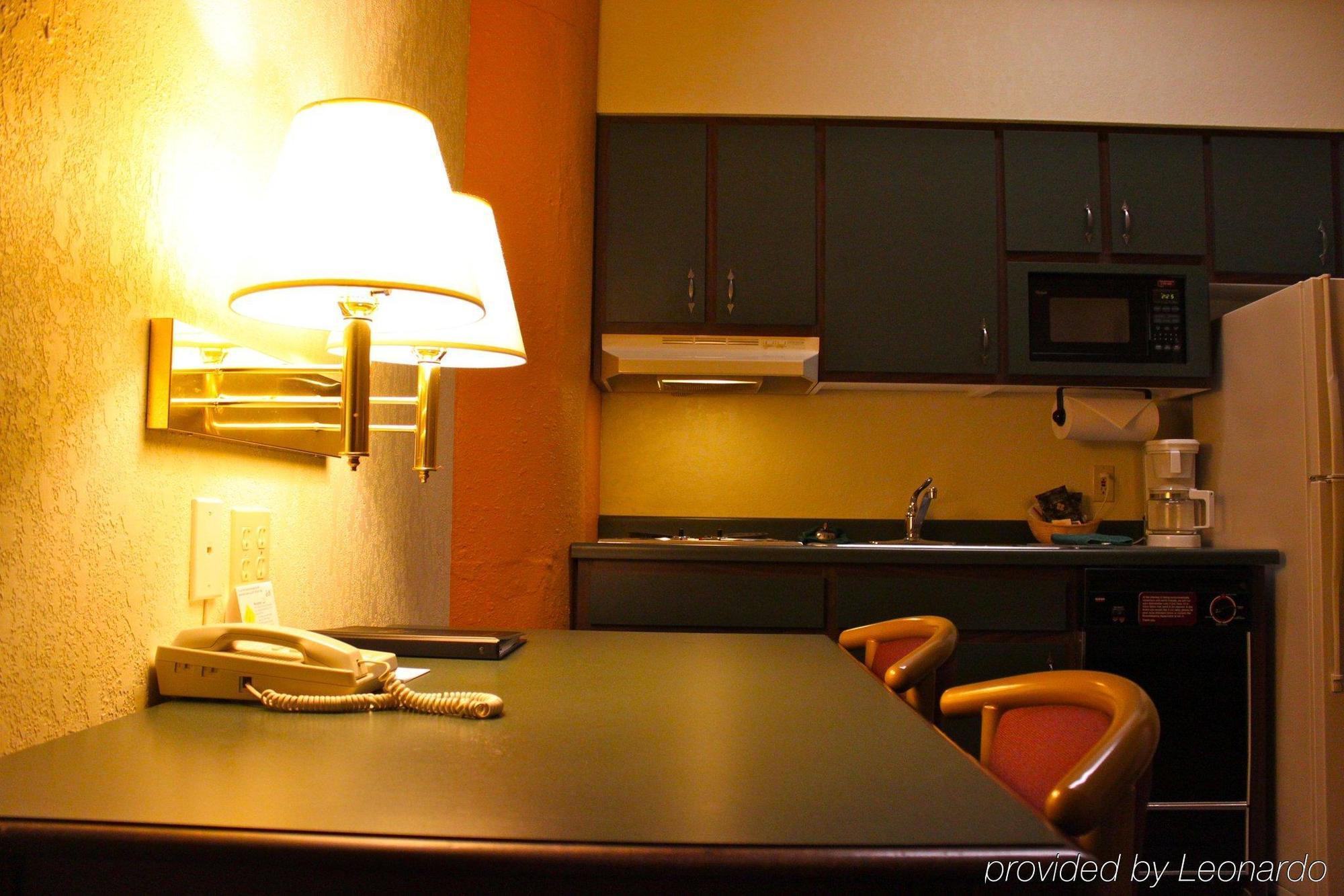 The Suites Hotel At Waterfront Plaza Duluth Ruang foto