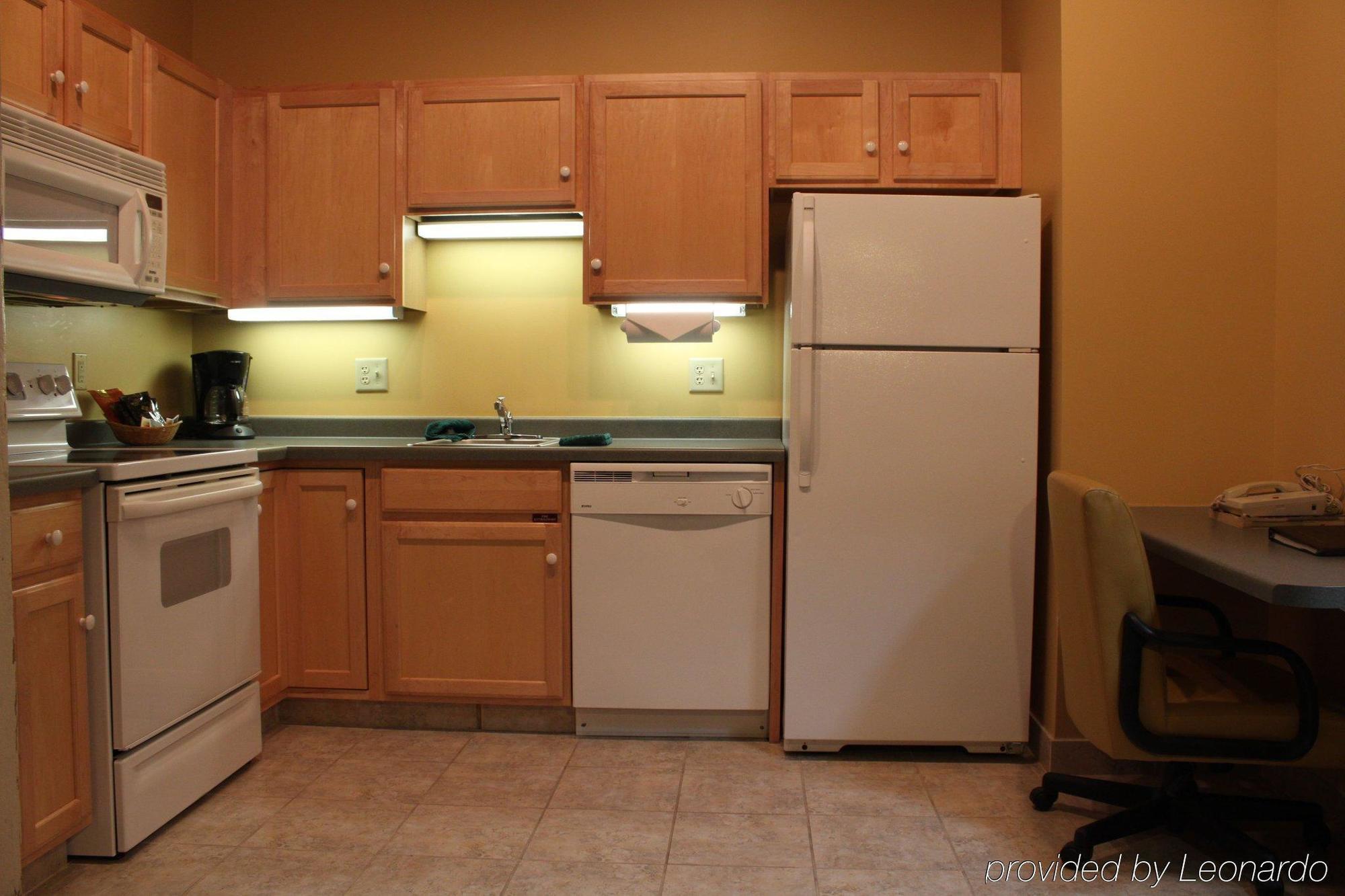 The Suites Hotel At Waterfront Plaza Duluth Ruang foto